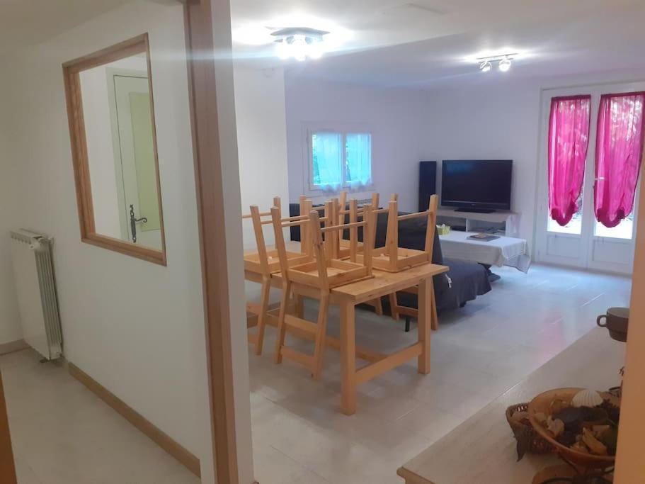 Chateaudouble : Appartement Au Calme Eksteriør bilde